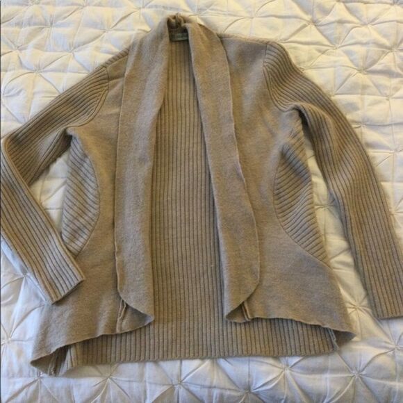 Wool open Med shrug Camel/ Tan sweater - Picture 1 of 7